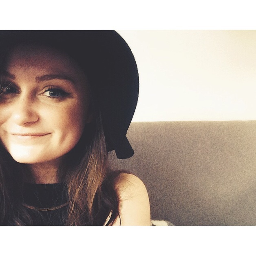 Meet your Posher, Abbey